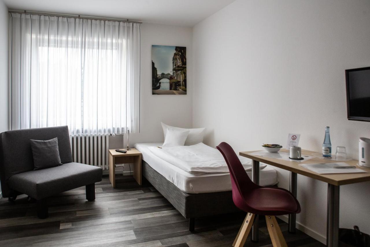 Europa-Haus-Bocholt - Bett & Bike Hotel Ngoại thất bức ảnh